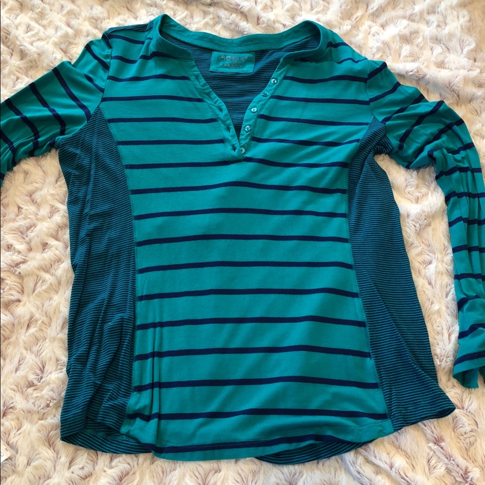 Blue striped top
